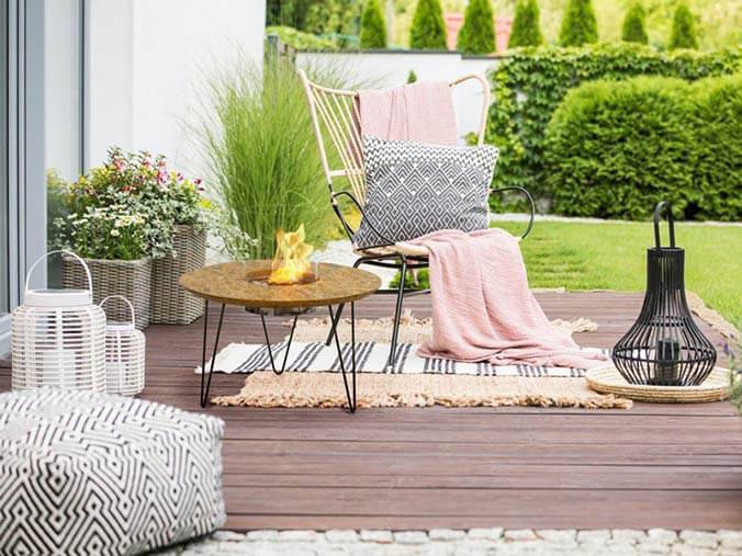 Terrassentisch mit Biokamin