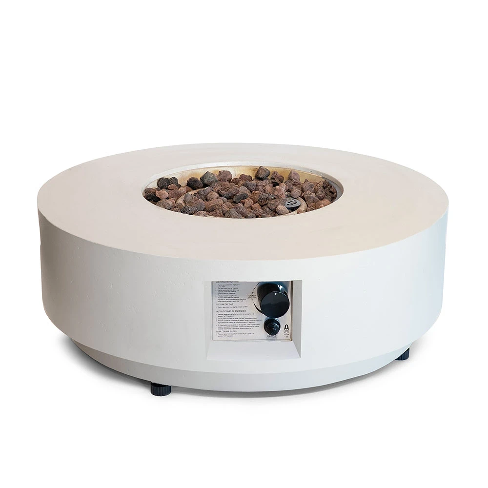 Estate Rund 76 Oyster Beige Gasfeuertisch von Happy Cocooning – 76 cm Komposit Runder Außentisch 13,5 kW