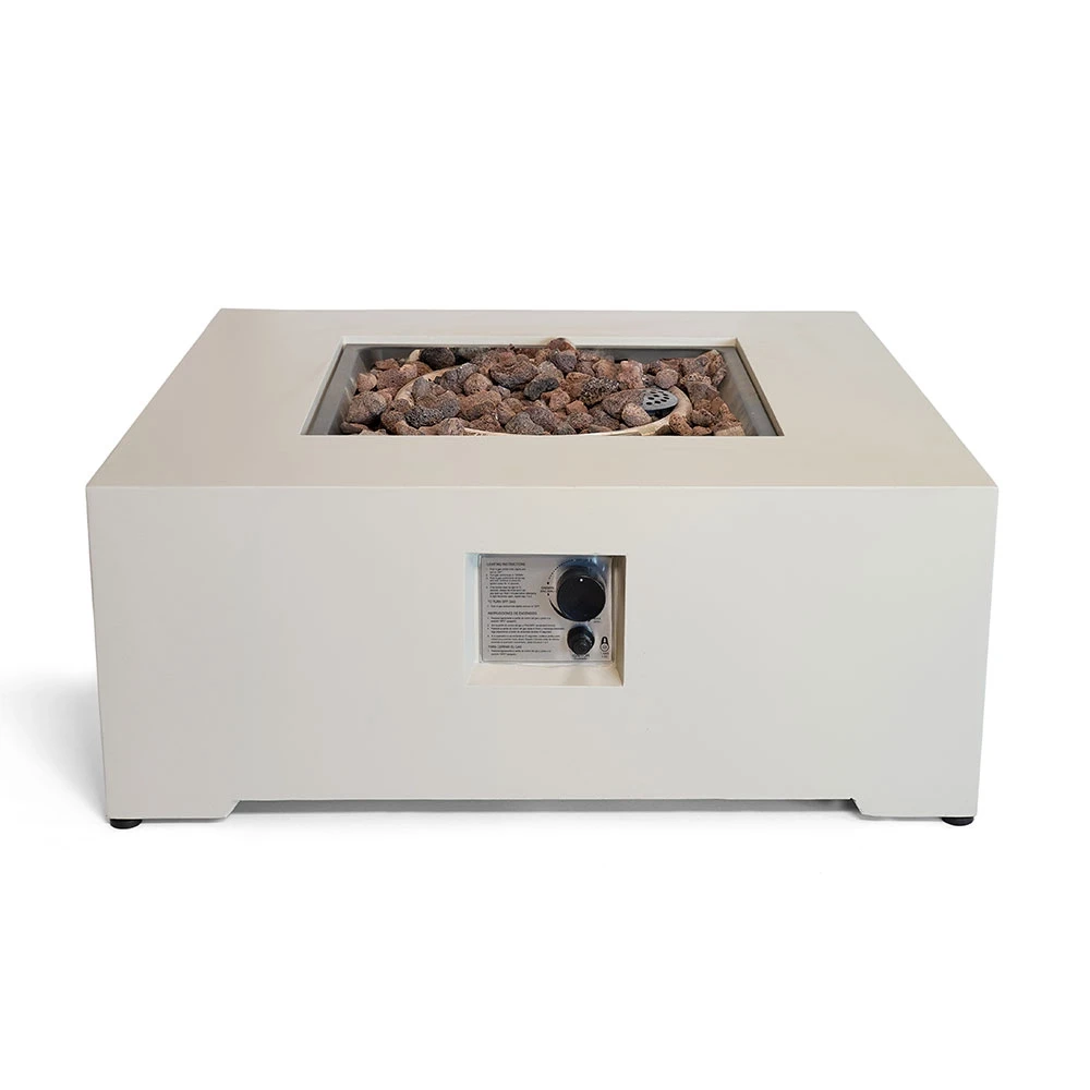 Estate Square 88 Austern Beige Gasfeuerstelle Tisch von Happy Cocooning – 88 cm Komposit Quadrat Außentisch 16,5 kW