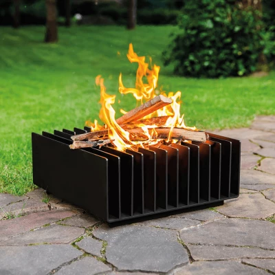 Schwarze Egersund Feuerstelle für den Garten - hohe Qualität Egersund Feuerstelle - Groß