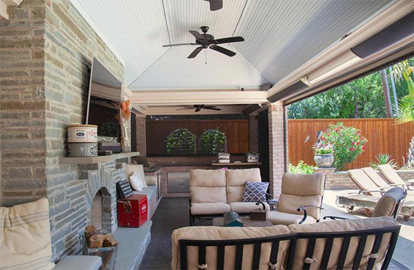 Heation Heatbar electric patio heater in outdoor environment